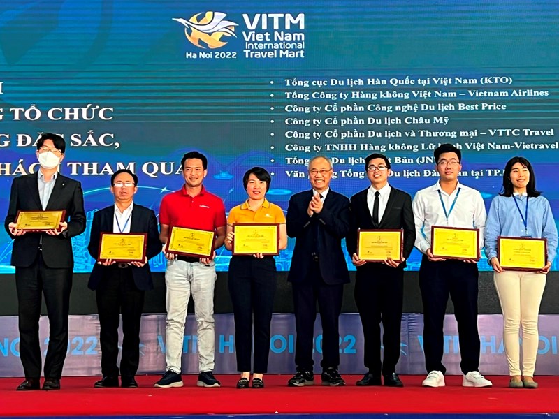 Hội chợ du lịch quốc tế Việt Nam- VITM 2022: Đông đến phút cuối - Anh 2