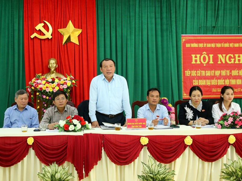 Tiếp xúc cử tri tại Kon Tum, Bộ trưởng Bộ VHTTDL Nguyễn Văn Hùng: Phải giữ cho bằng được văn hóa của đồng bào Xơ Đăng bản địa - Anh 10