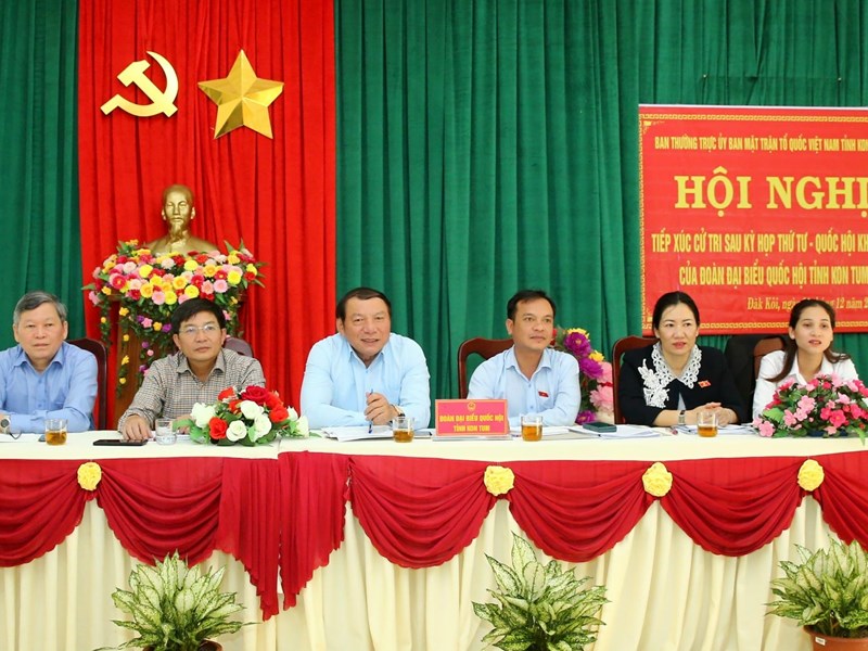 Tiếp xúc cử tri tại Kon Tum, Bộ trưởng Bộ VHTTDL Nguyễn Văn Hùng: Phải giữ cho bằng được văn hóa của đồng bào Xơ Đăng bản địa - Anh 5