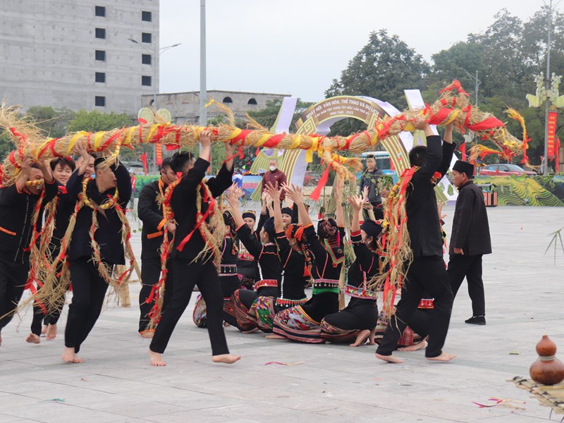 Bộ VHTTDL chủ động phối hợp tổ chức các chương trình nhằm phát huy  giá trị văn hoá cộng đồng các  dân tộc Việt Nam - Anh 23