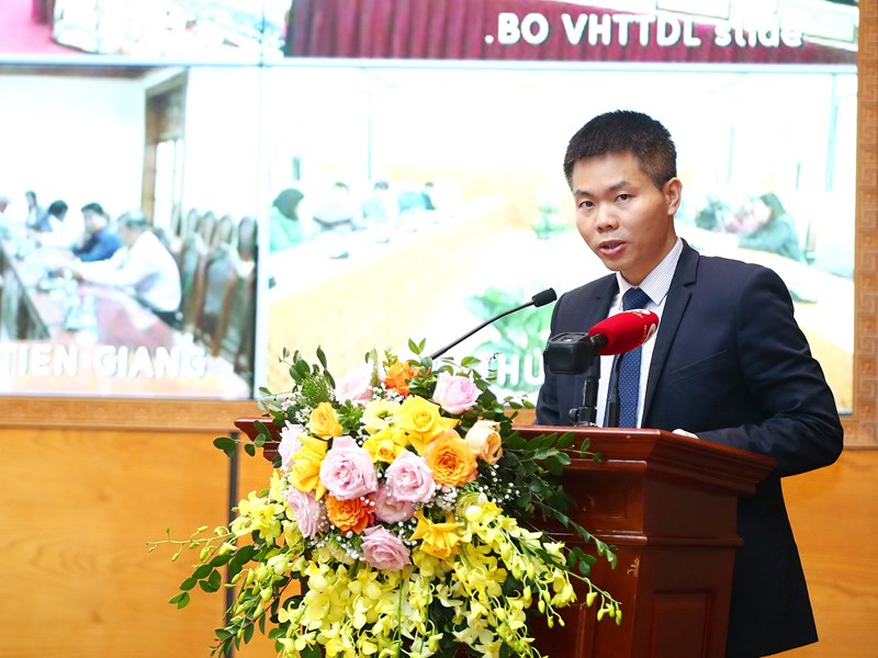 Bộ trưởng Nguyễn Văn Hùng: Văn hoá và công nghiệp văn hoá phải song hành cùng nền kinh tế thị trường, tạo ra lợi ích cho quốc gia - Anh 9