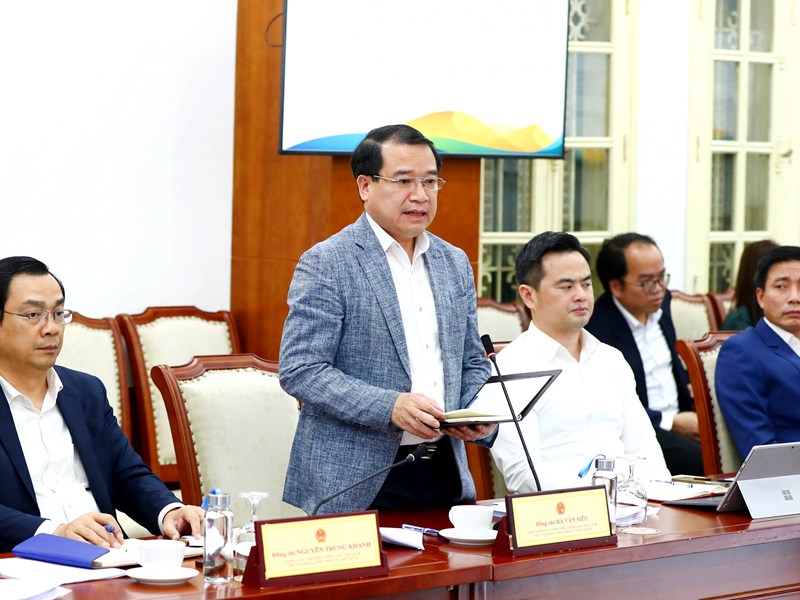 Bộ trưởng Nguyễn Văn Hùng: Đẩy mạnh truyền thông các sự kiện của Năm Du lịch quốc gia 2023 - Anh 6