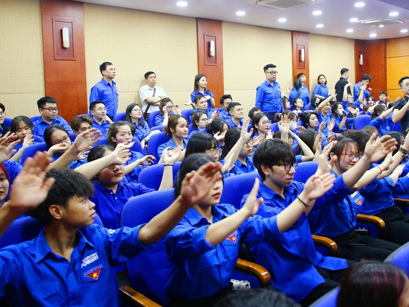 Bộ trưởng Nguyễn Văn Hùng: Tuổi trẻ Bộ VHTTDL phải tràn đầy nhiệt huyết, sẵn sàng lăn xả, cống hiến, phụng sự Tổ quốc và nhân dân - Anh 11