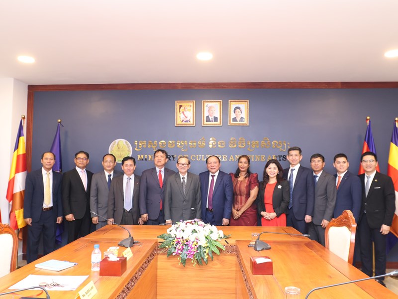 Bộ trưởng Nguyễn Văn Hùng: Văn hóa là sợi dây gắn kết tình hữu nghị Việt Nam  - Campuchia - Anh 5