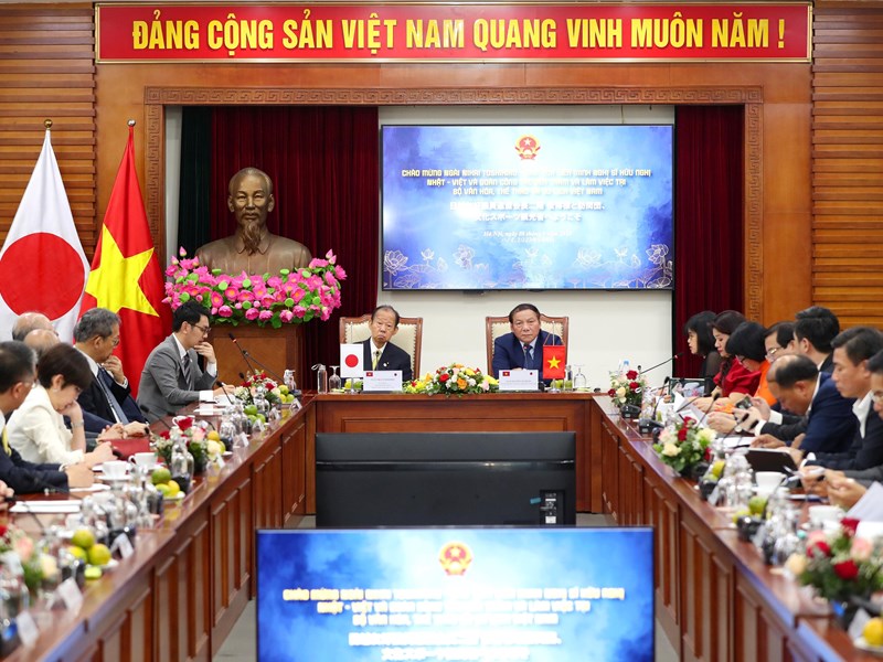 Bộ trưởng Nguyễn Văn Hùng: Nỗ lực đưa quan hệ hợp tác VHTTDL Việt Nam - Nhật Bản lên tầm cao mới - Anh 1