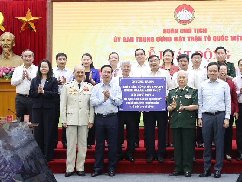 Hơn 280 tỉ đồng ủng hộ làm nhà đại đoàn kết cho hộ nghèo của tỉnh Điện Biên - Anh 5