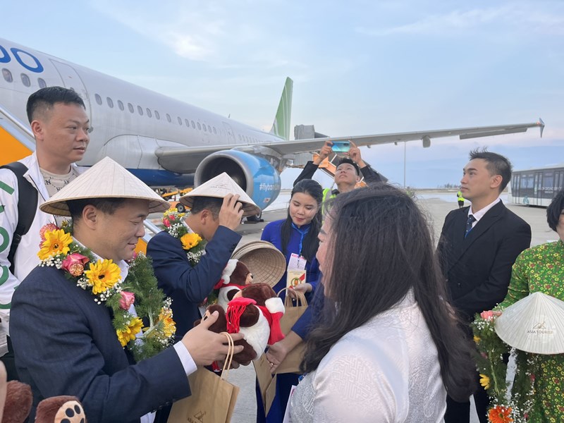 Khánh Hòa: Tăng cường đảm bảo an toàn môi trường du lịch, thu hút khách quốc tế - Anh 1