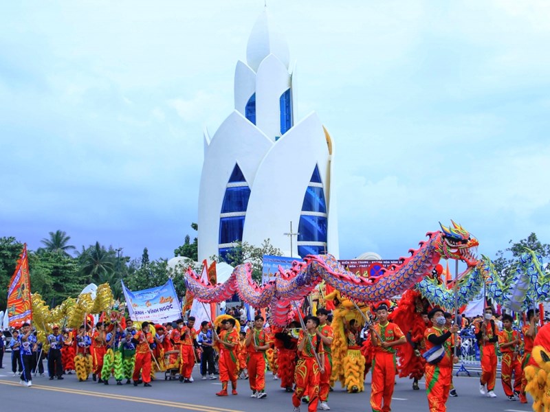Đặc sắc Lễ hội lân, sư, rồng tại Festival Biển Nha Trang - Anh 1