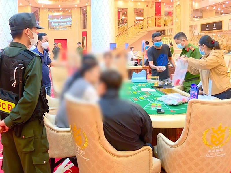 Khánh Hòa: Khởi tố vụ án đánh bạc tại Sheraton Nha Trang Hotel & Spa - Anh 1
