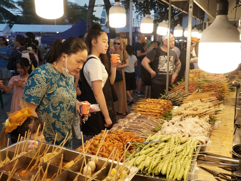 Festival Biển Nha Trang-Khánh Hòa 2023: Thu hút hơn 450.000 lượt du khách tham quan - Anh 4