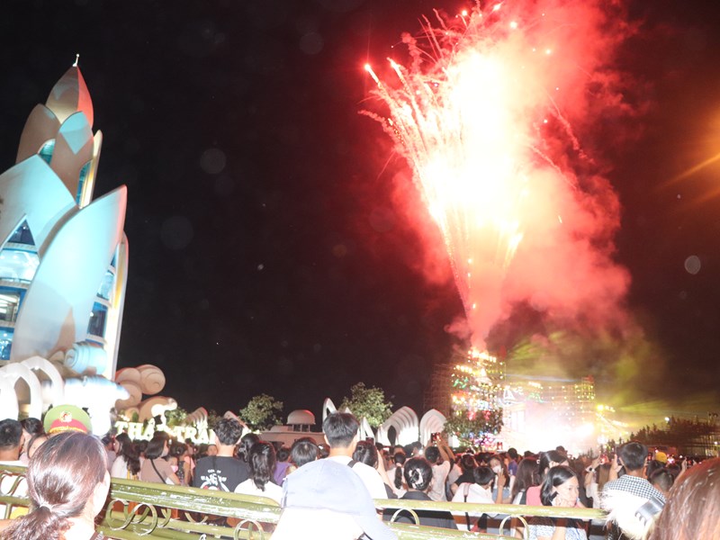 Festival Biển Nha Trang-Khánh Hòa 2023: Thu hút hơn 450.000 lượt du khách tham quan - Anh 3