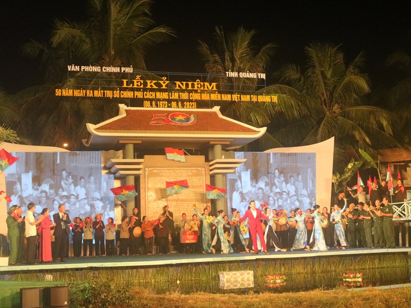 Xúc động Lễ kỷ niệm 50 năm ngày ra mắt Trụ sở Chính phủ Cách mạng lâm thời Cộng hòa miền Nam Việt Nam - Anh 8