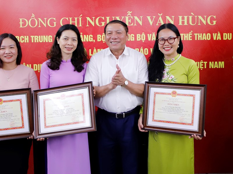 Bộ trưởng Nguyễn Văn Hùng: Báo Văn Hoá phải khẳng định được thương hiệu trong làng báo Việt Nam - Anh 6