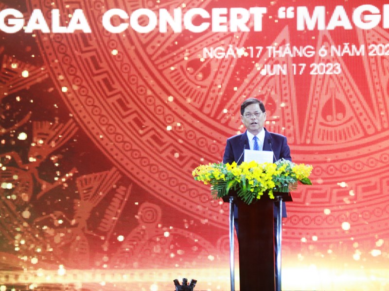 Đại nhạc hội “Đôi cánh diệu kỳ” trên thành phố biển Nha Trang - Anh 4