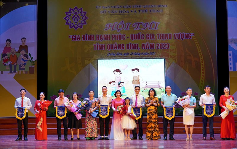 Quảng Bình tổ chức nhiều hoạt động văn hoá, thể thao chào mừng ngày Gia đình Việt Nam - Anh 1