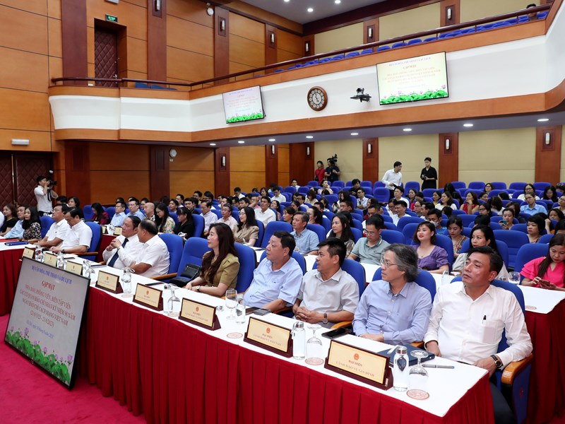Bộ trưởng Nguyễn Văn Hùng: Bộ VHTTDL trân trọng sự đóng góp của báo chí đối với sự phát triển của ngành - Anh 4