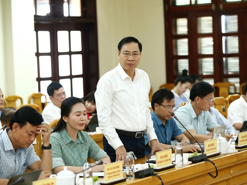 Bộ trưởng Nguyễn Văn Hùng: Đánh thức tiềm năng, phát huy giá trị văn hoá của núi Hồng, sông La và con người Hà Tĩnh - Anh 11