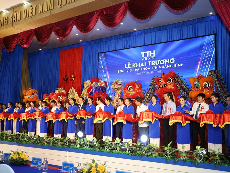 Khai trương bệnh viện đa khoa tư nhân đầu tiên ở Quảng Bình - Anh 2