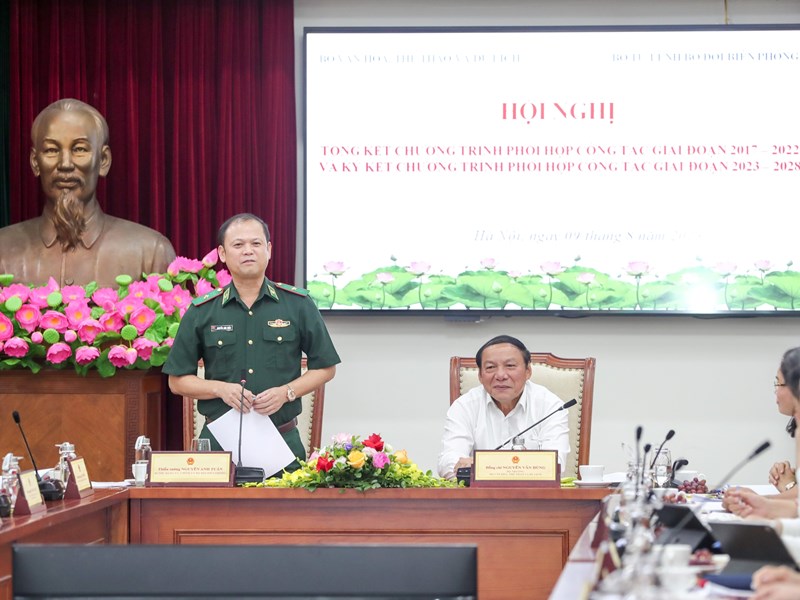 Bộ trưởng Nguyễn Văn Hùng: Khơi thông nguồn lực, phát triển văn hoá ở vùng sâu, vùng xa, biên giới, hải đảo và DTTS - Anh 2