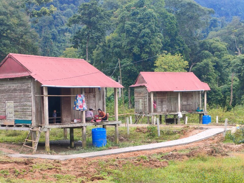 Lan tỏa yêu thương ở các bản làng người A Rem, Ma Coong - Anh 2