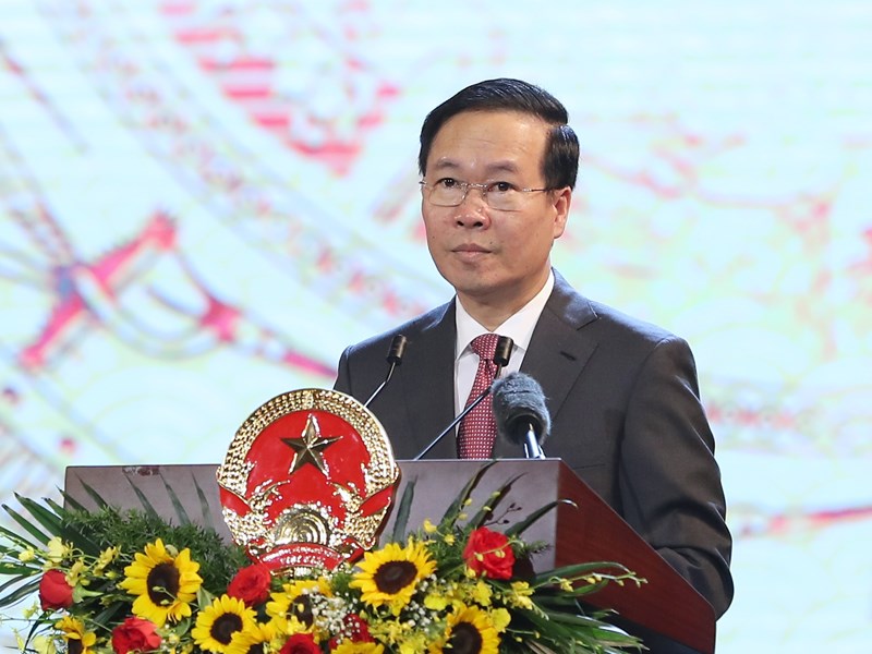 Chủ tịch nước: Chương trình nghệ thuật sẽ mang đến quý vị nhiều cung bậc cảm xúc từ trong  mạch nguồn văn hóa truyền thống của dân tộc Việt Nam - Anh 1