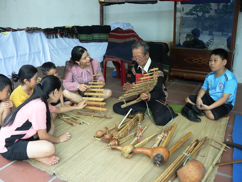 Khánh Hòa: Bảo tồn, phát huy giá trị văn hóa các dân tộc để thu hút khách du lịch - Anh 1