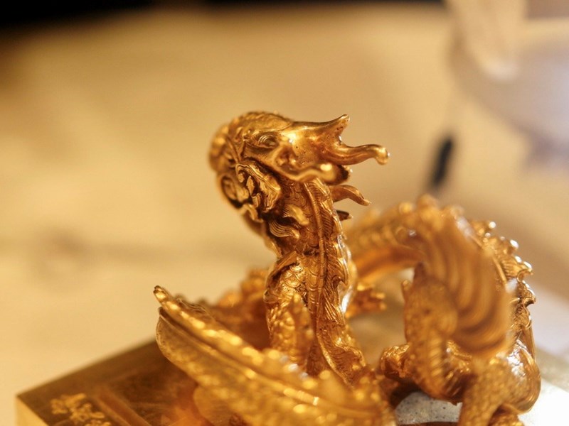 Ấn vàng “Hoàng đế chi bảo” đã được chuyển giao từ Pháp về Việt Nam - Anh 5