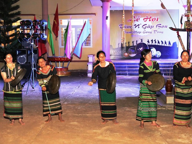 Đắk Nông: Độc đáo Lễ hội sum họp cộng đồng của đồng bào M’Nông - Anh 4