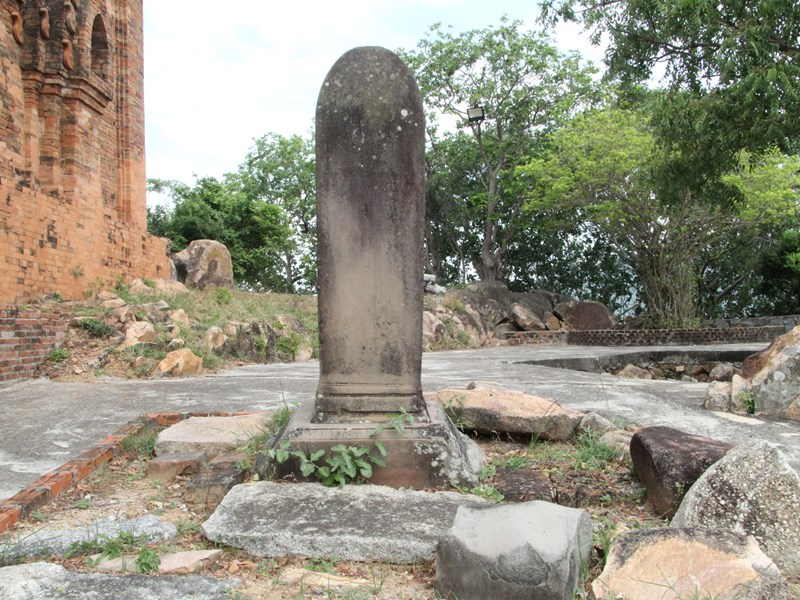 Khám phá tháp cổ Po Rome của đồng bào Chăm Ninh Thuận - Anh 10