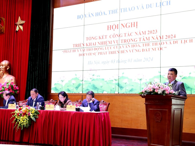 Bộ trưởng Nguyễn Văn Hùng: Đổi mới, sáng tạo, chủ động thay đổi tư duy - Anh 10