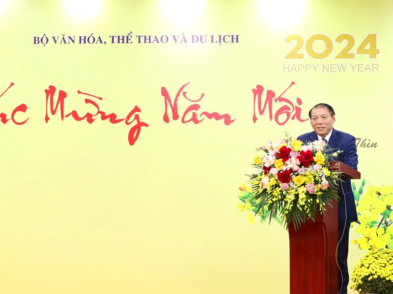 Bộ trưởng Nguyễn Văn Hùng: “Thế hệ hôm nay luôn trân trọng nền tảng thế hệ đi trước đã gây dựng” - Anh 2