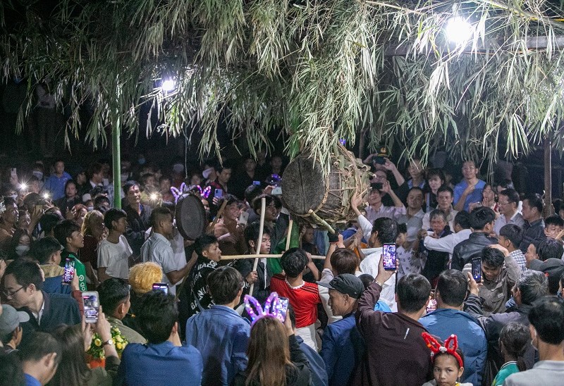 Lưu truyền và lan toả lễ hội đập trống của người Ma Coong - Anh 9