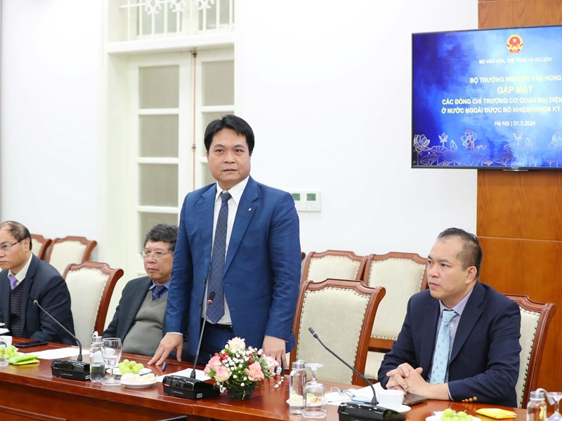 Bộ trưởng Nguyễn Văn Hùng: Bằng văn hoá, tiếp tục nâng cao vị thế của Việt Nam trên trường quốc tế - Anh 6