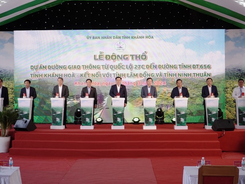 Chủ tịch Quốc hội dự lễ động thổ tuyến đường nối Khánh Hòa, Ninh Thuận, Lâm Đồng - Anh 1