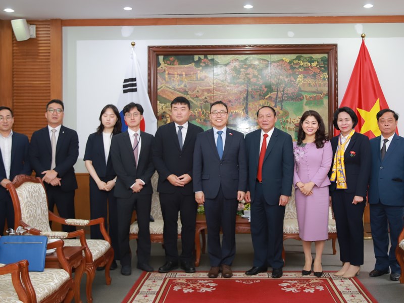 Bộ trưởng Nguyễn Văn Hùng: Nỗ lực nâng tầm quan hệ hợp tác VHTTDL Việt Nam – Hàn Quốc - Anh 5