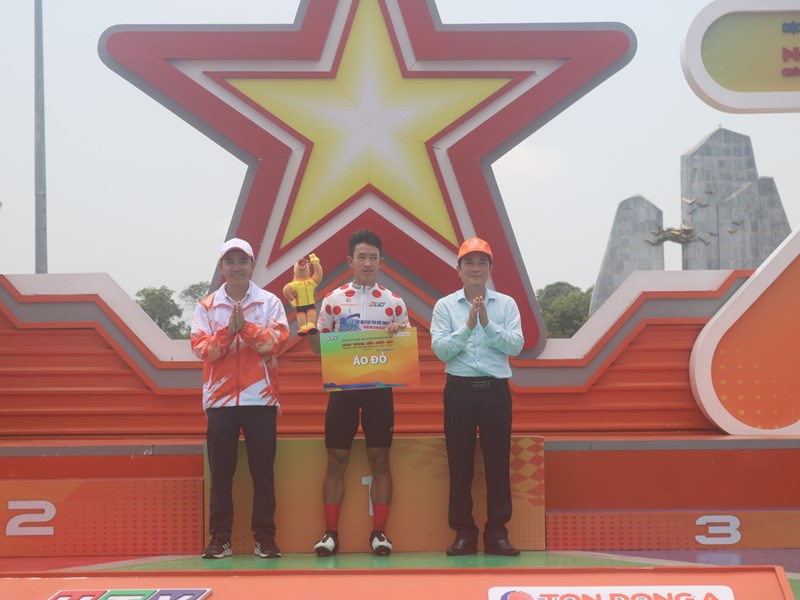 Cua-rơ Ivannov Timofei tiếp tục giữ áo vàng sau 9 chặng thi đấu Cuộc đua xe đạp toàn quốc - Anh 4