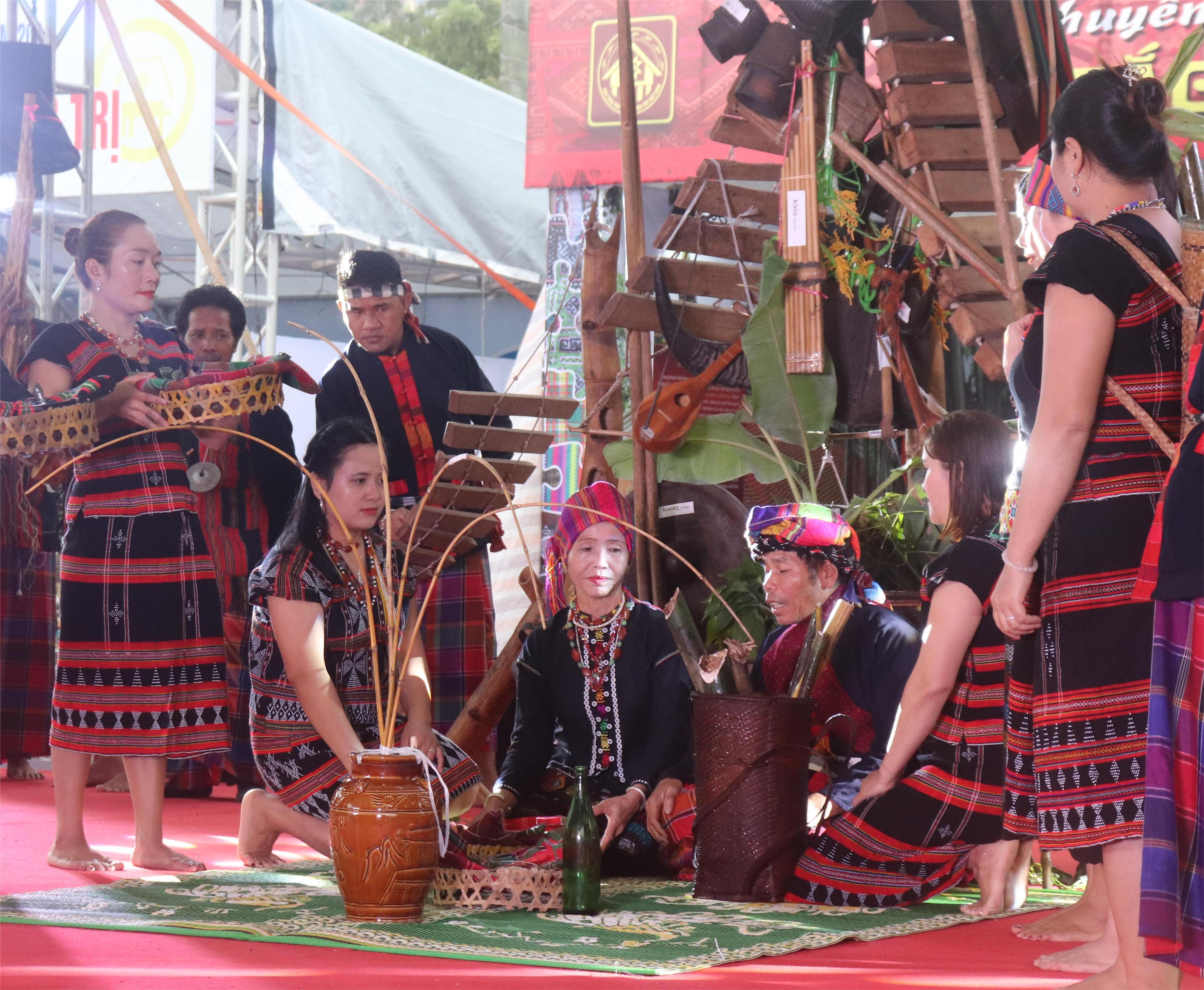 Vietnam Ethnic Culture Festival 2024: Spannende kulturelle, sportliche und touristische Aktivitäten – Foto 6
