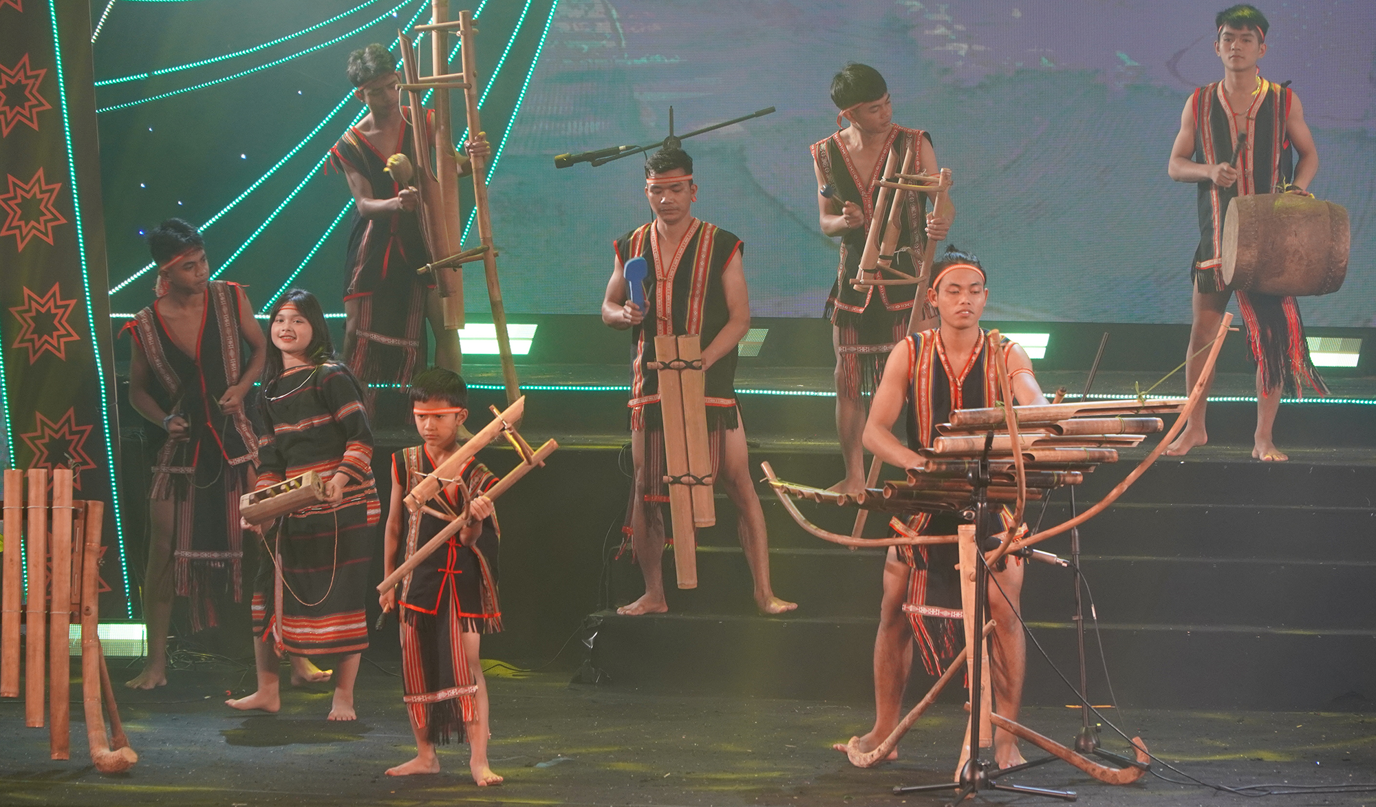 Upacara Penutupan Festival Budaya Etnis Vietnam 2024 - Foto 3
