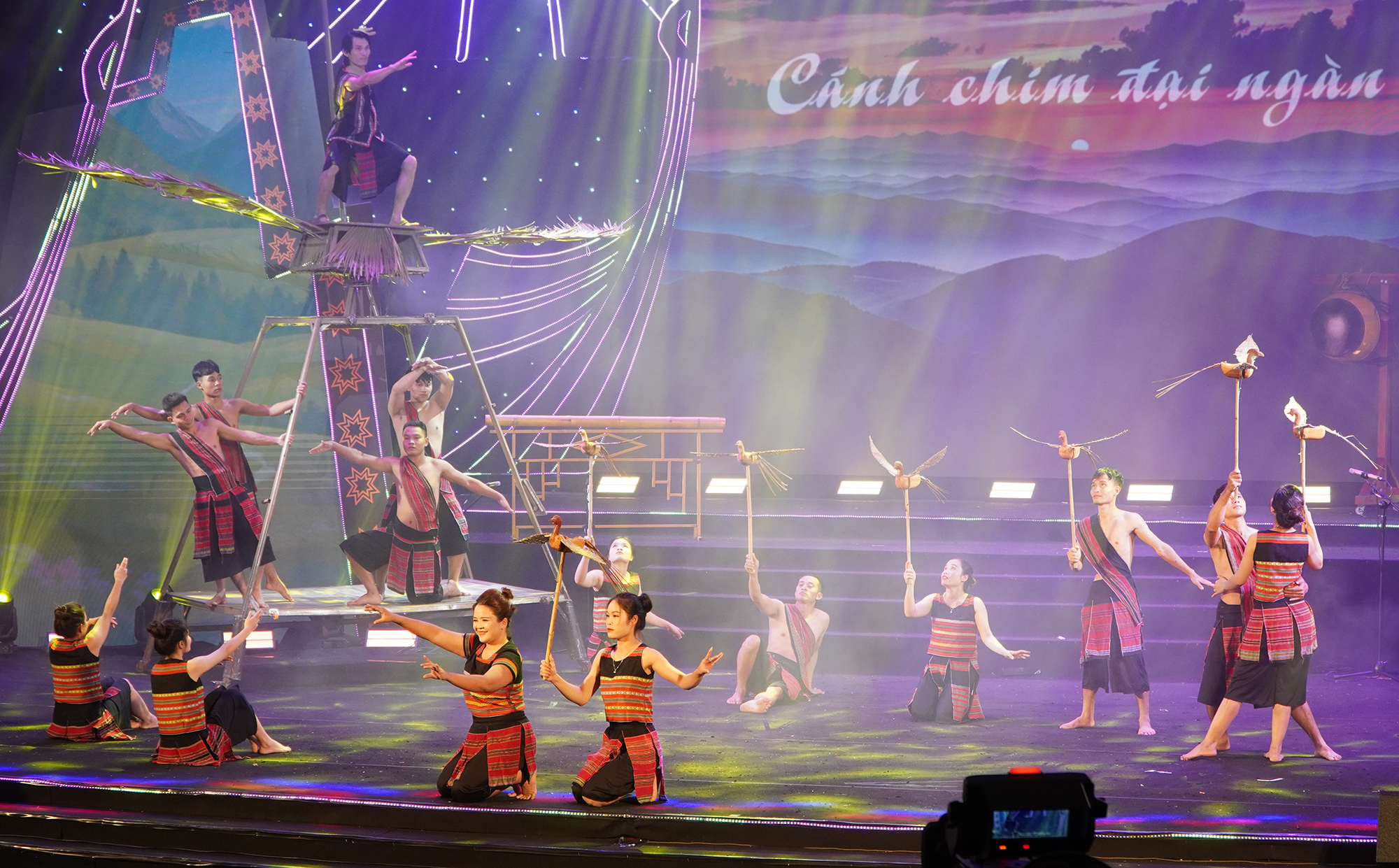 Upacara Penutupan Festival Budaya Etnis Vietnam 2024 - Foto 1