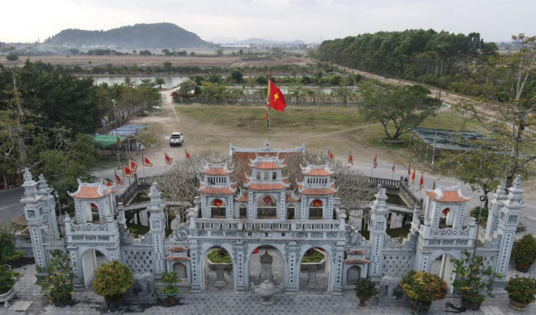 ຢຸດຕິການຕໍ່ອາຍຸລັດຖະດຳລັດ, ຍົກເລີກລັດຖະດຳລັດສະບັບໃໝ່ຢູ່ພະລາຊະວັງ Van Cat - ຮູບ 1