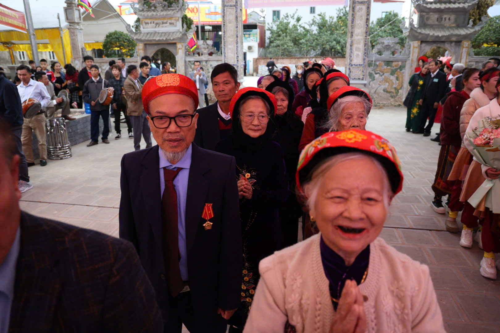Invigning och överlämnande av projektet för att restaurera och utsmycka den nationella reliken Ho De-templet - foto 9