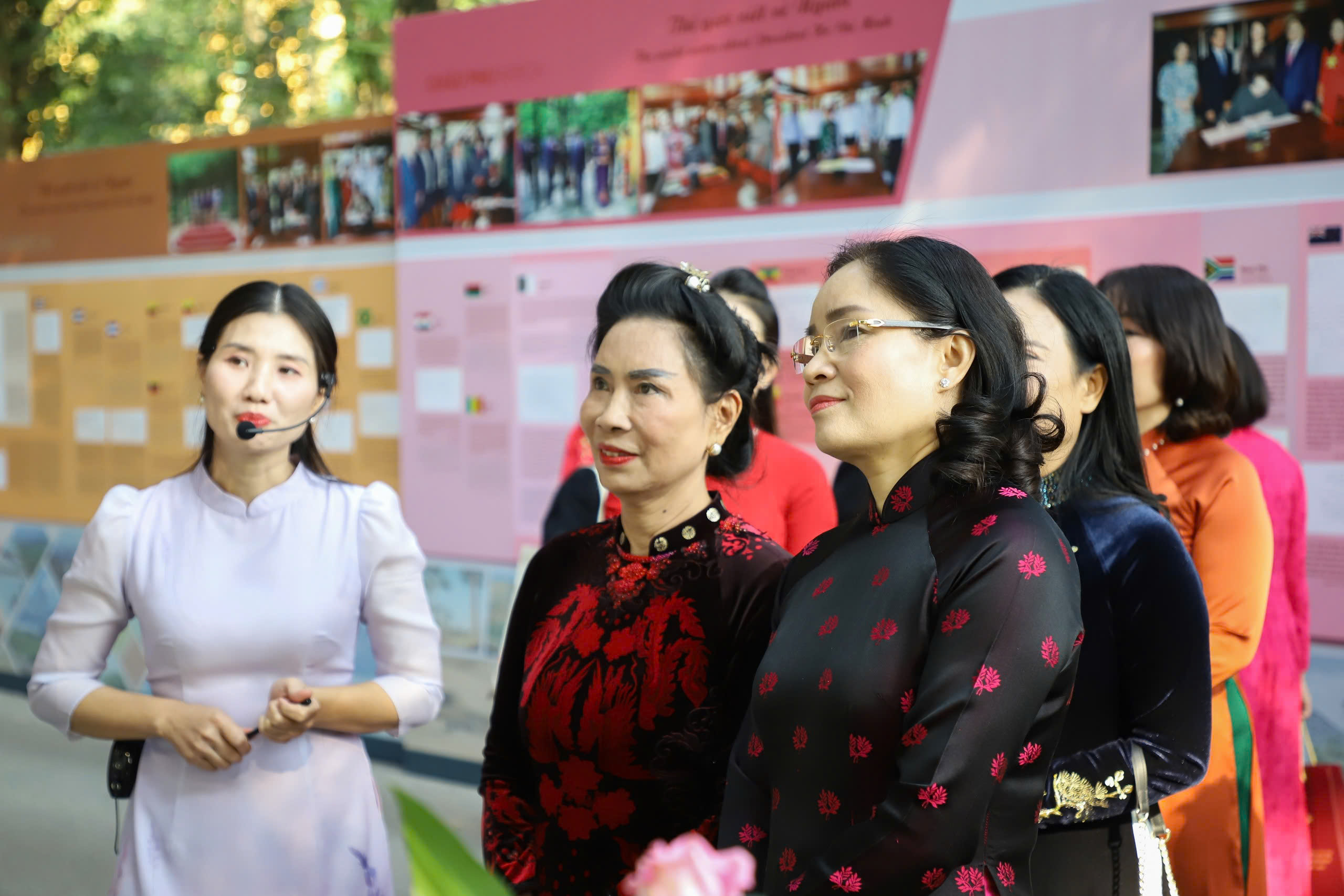 Emosi yang mendalam di Tapak Peninggalan Uncle Ho - foto 2