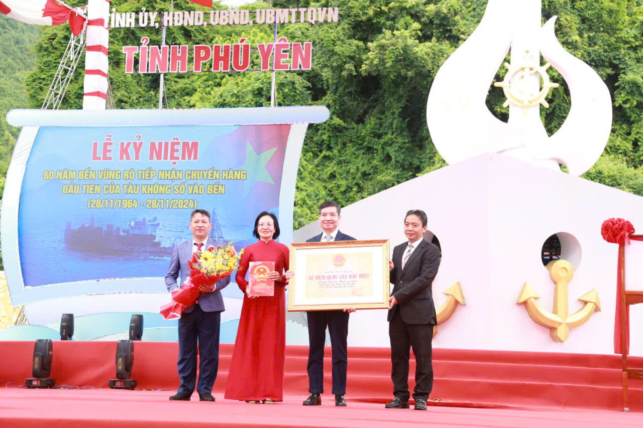 Phu Yen získává certifikát národní památky za Ho Či Minovu stezku na moři - foto 5