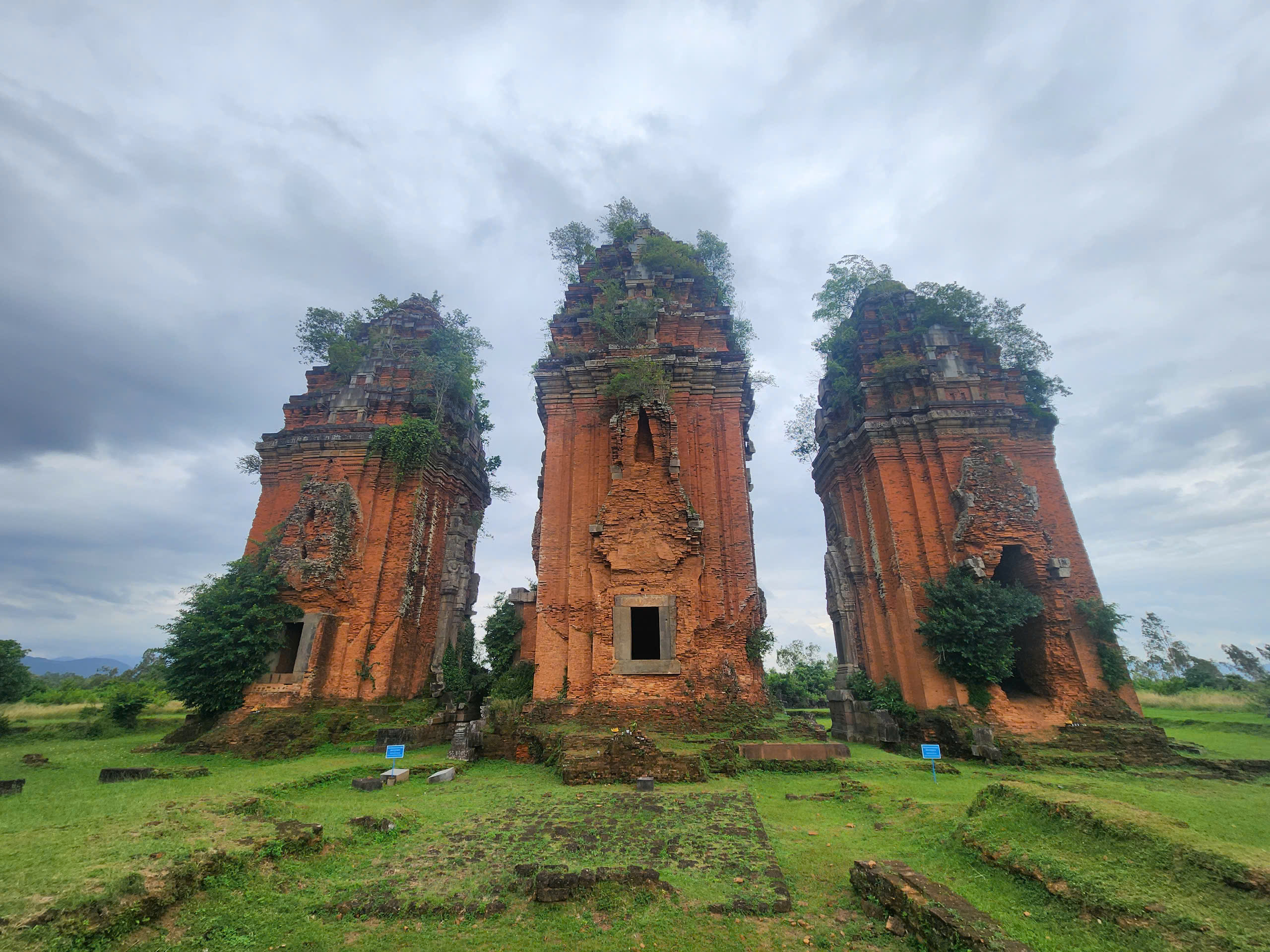 Över 93 miljarder VND för att restaurera och utsmycka den speciella nationella reliken Duong Long Tower - foto 1