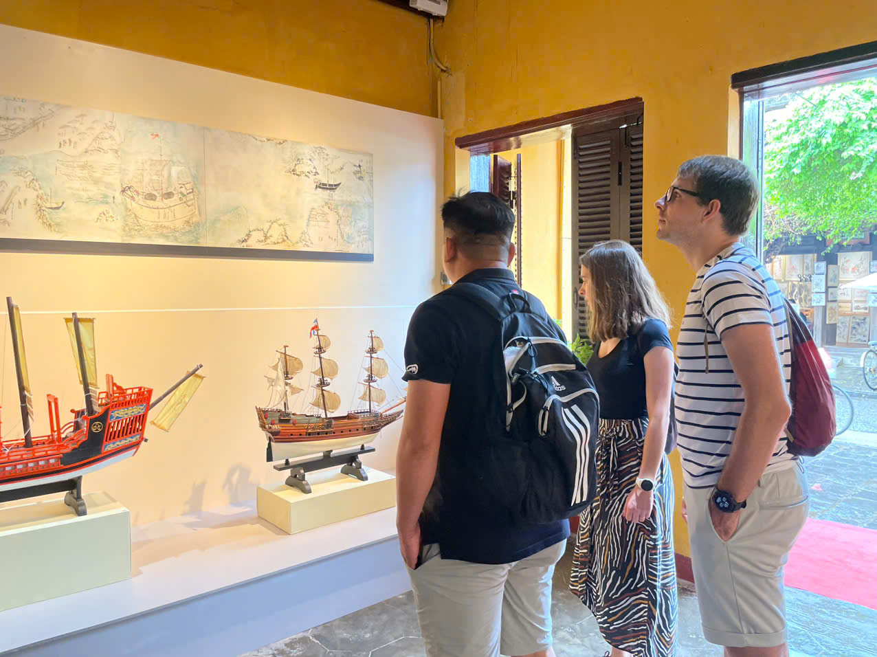 ព្រឹត្តិការណ៍ពិសេសដើម្បីអបអរសាទរខួបលើកទី 25 នៃទីក្រុងបុរាណ Hoi An ត្រូវបានទទួលស្គាល់ជាបេតិកភណ្ឌវប្បធម៌ពិភពលោក - រូបថត 7