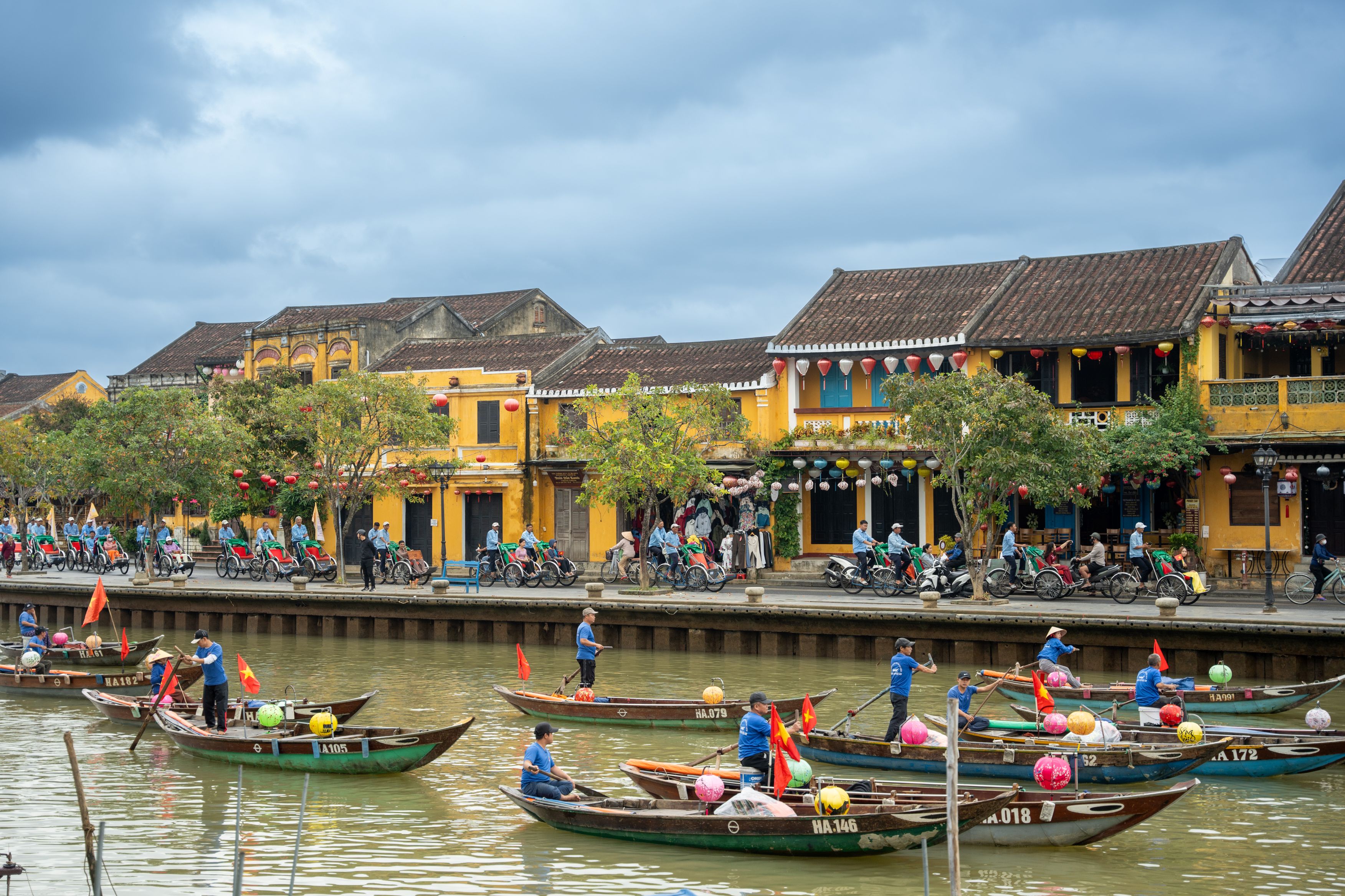 ព្រឹត្តិការណ៍ពិសេសដើម្បីអបអរសាទរខួបលើកទី 25 នៃទីក្រុងបុរាណ Hoi An ត្រូវបានទទួលស្គាល់ជាបេតិកភណ្ឌវប្បធម៌ពិភពលោក - រូបថត 4