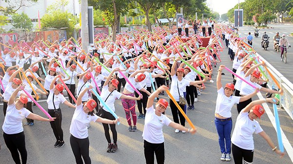 Nhiều hoạt động chào mừng Ngày Phụ nữ Việt Nam 20.10 - ảnh 2