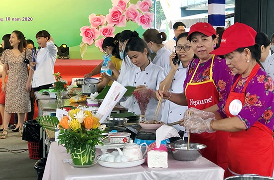 TP.HCM: Nhiều hoạt động chào mừng Ngày Phụ nữ Việt Nam 20.10 - ảnh 2
