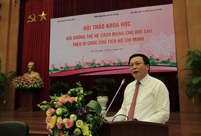 Bồi dưỡng thế hệ cách mạng cho đời sau theo Di chúc Chủ tịch Hồ Chí Minh - ảnh 1