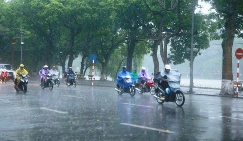 Bão đổ bộ Quảng Ninh, Hà Nội mưa lớn, nguy cơ ngập - ảnh 3